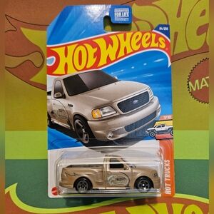 HotWheels '99 Ford F-150 Tan Pickup Truck
